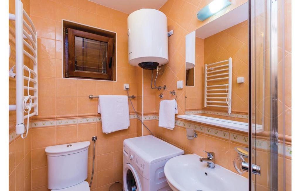 Port Adria Apartments Каменари Екстериор снимка