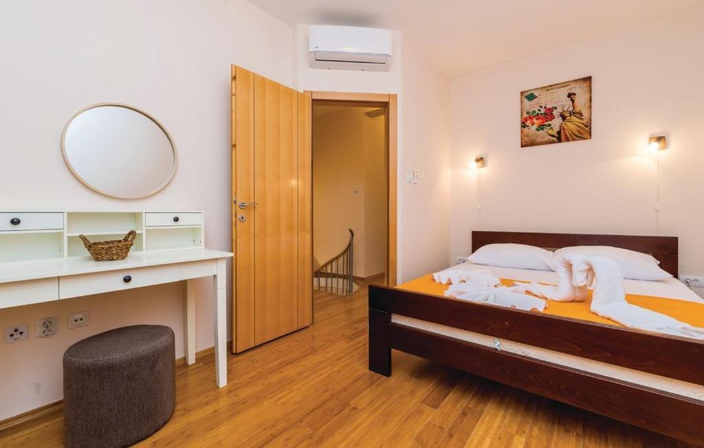Port Adria Apartments Каменари Екстериор снимка
